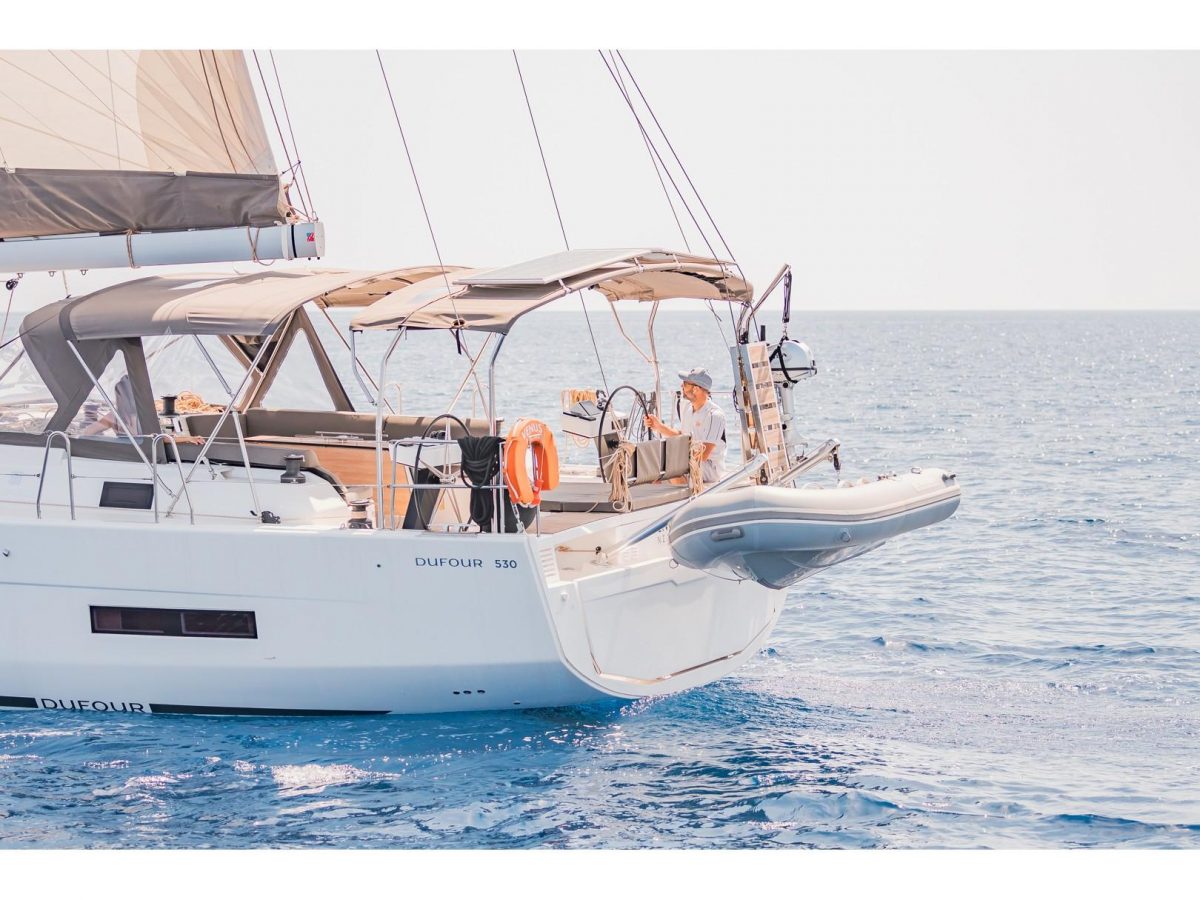Venus | Dufour 530