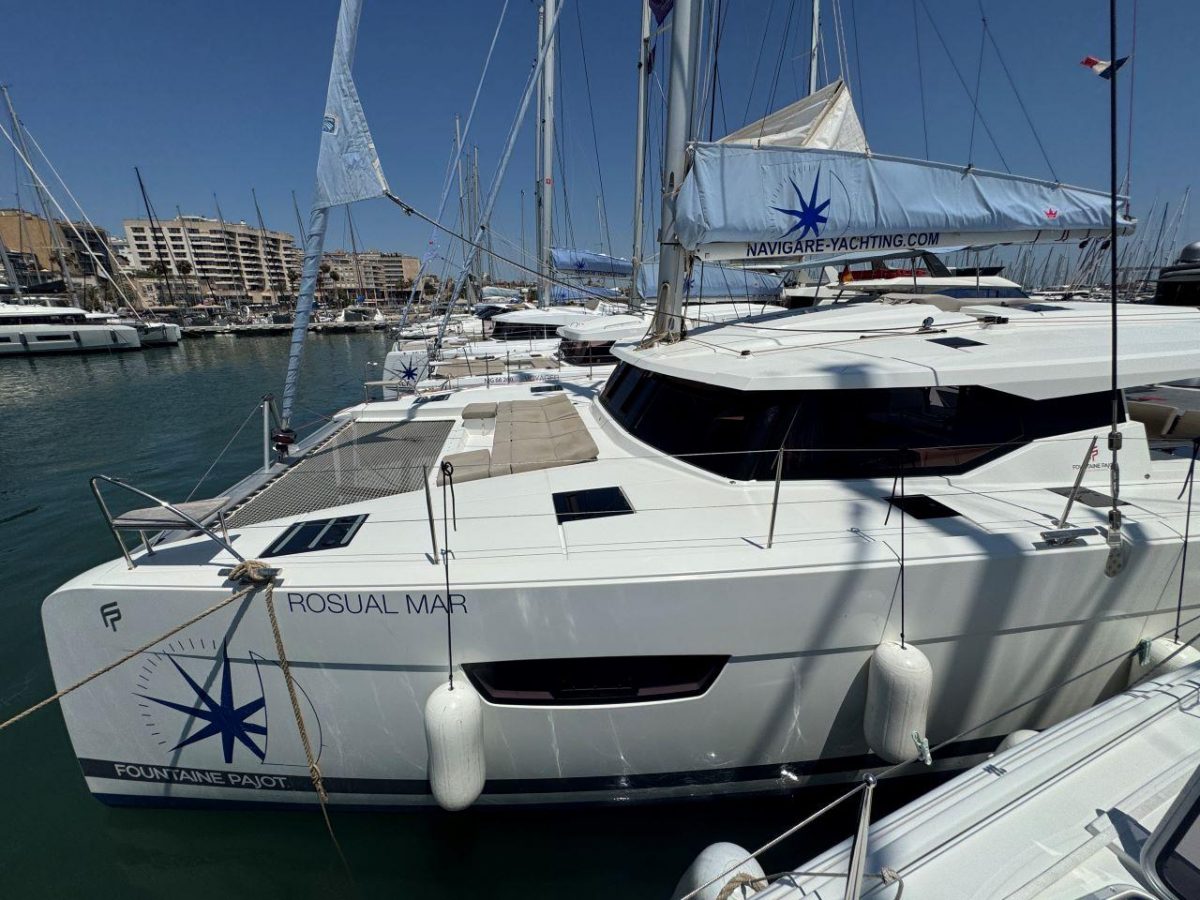 Rosual Mar (SATURDAY) | Fountaine Pajot Astrea 42 Quatuor