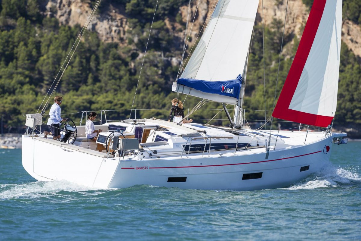 Sunsail 53.5 Premium | Dufour 530