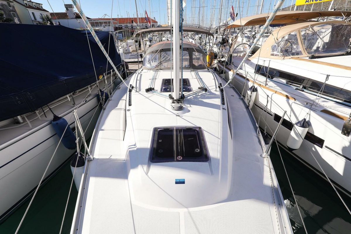 Lady One | Bavaria Cruiser 34