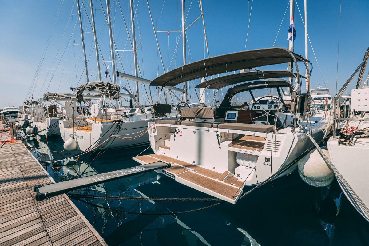 Angelique | Dufour 470